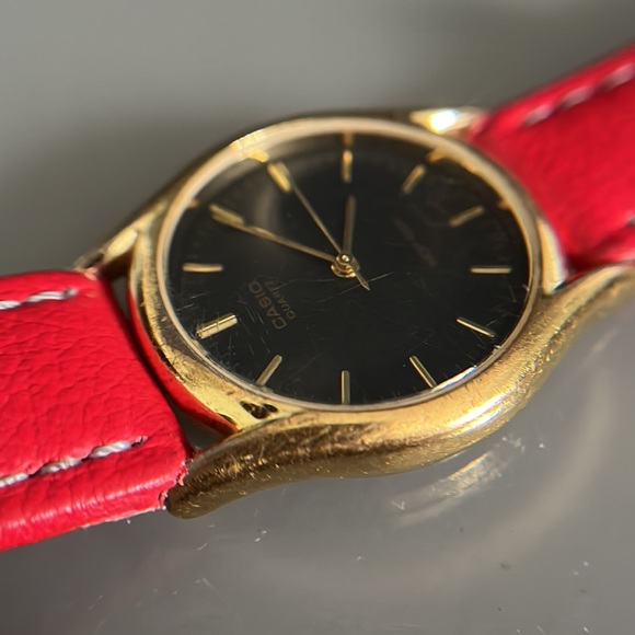 Casio MTP-094 Ladies Quartz Watch - Picture 3 of 16